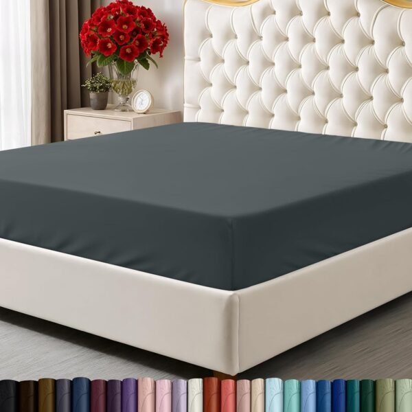 Fitted sheet - Sheet - Deep pocket - Soft microfiber - Shrink-resistant and fade-resistant - Easy care - Includes 1 fitted sheet (grey)