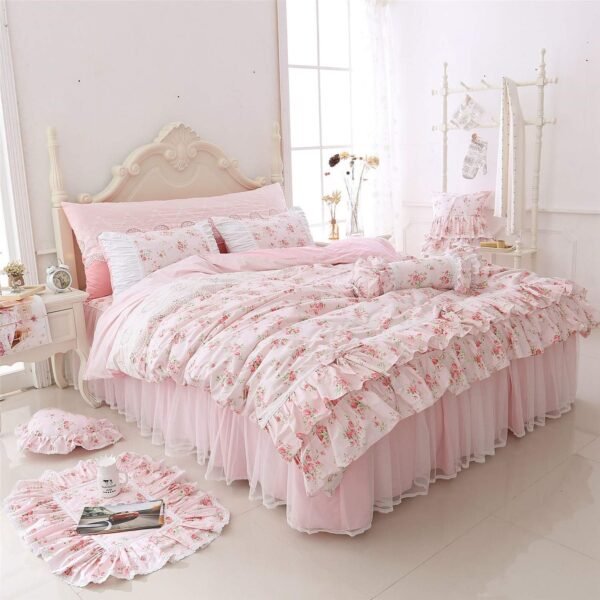 Romantic rose print duvet cover set, includes bed skirt, pink lace trim, vintage chic style, 4-piece set, all sizes.