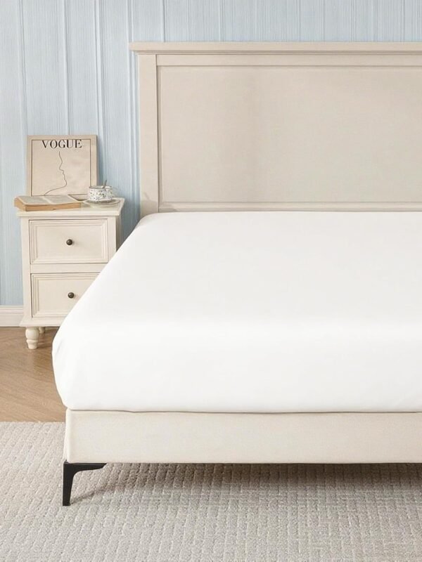 Single Fitted Sheet - 16-inch deep pocket fitted sheet - Soft pre-washed microfiber - Breathable, colorfast, easy care, includes 1 single fitted sheet (White, Single)